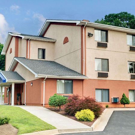 Days Inn By Wyndham Torrington Exterior foto