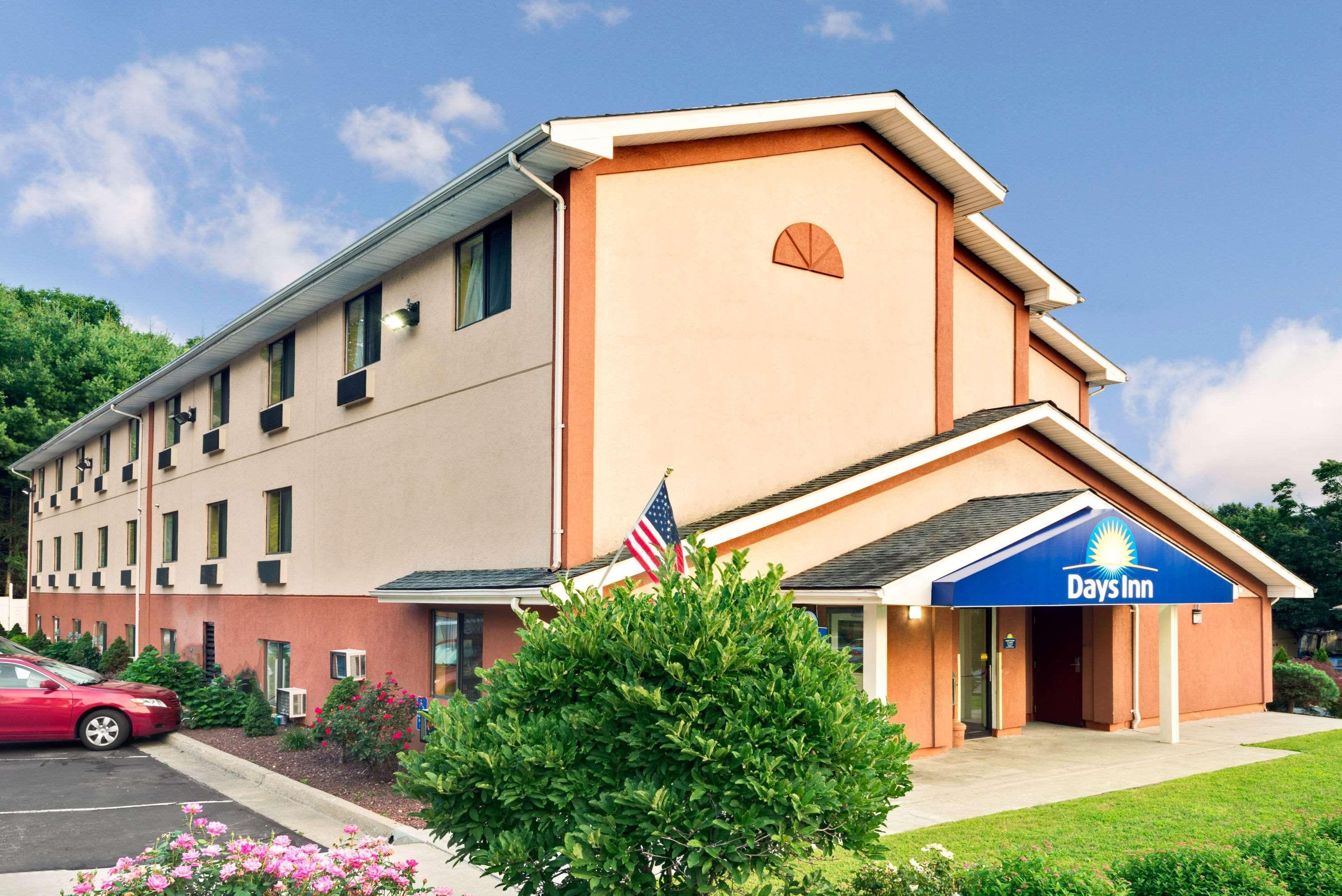 Days Inn By Wyndham Torrington Exterior foto